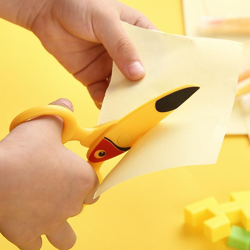 * 3 Buah Gunting Plastik Anak- - Art Craft Preschool ulasan dan harga